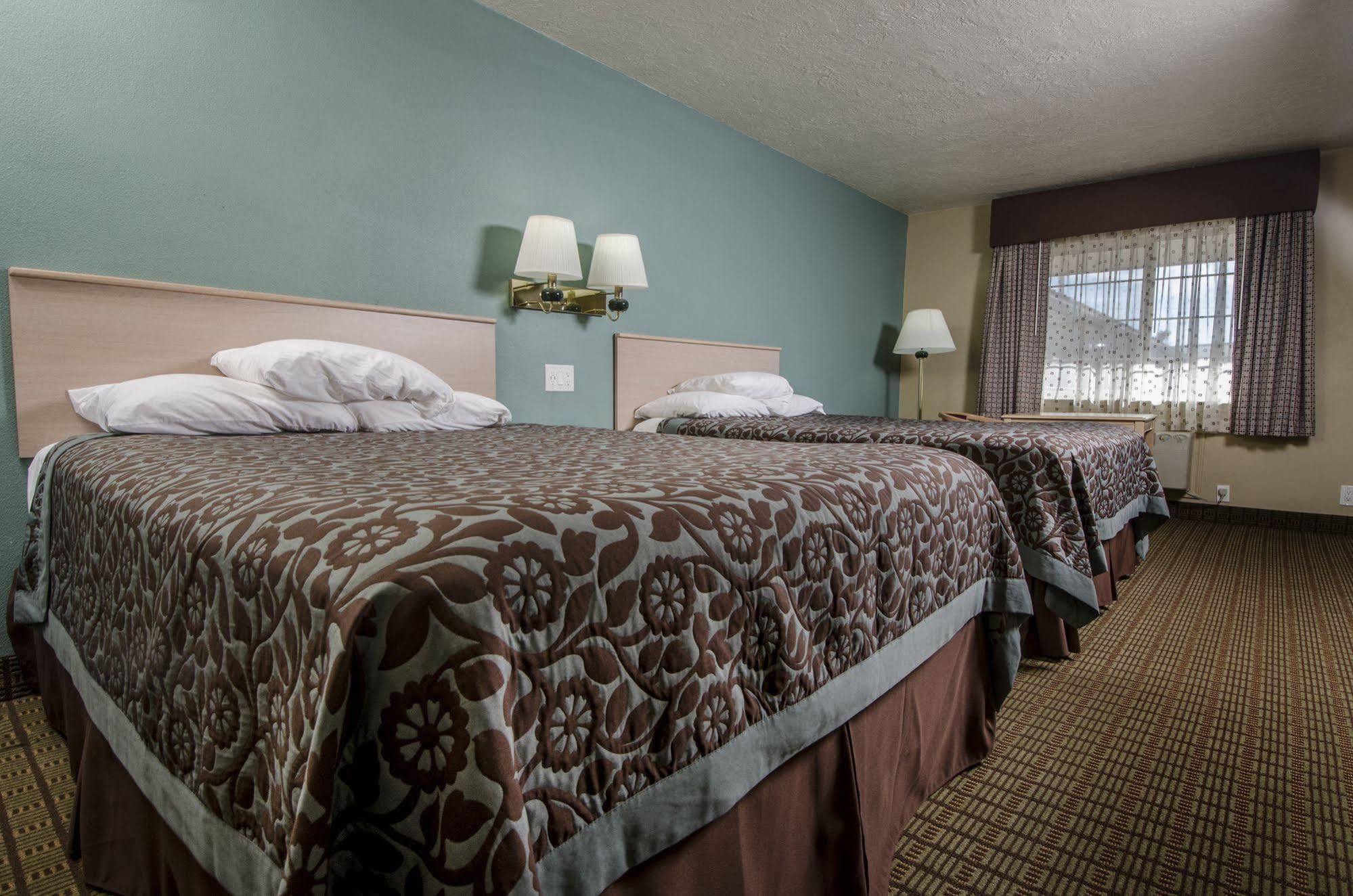 Days Inn By Wyndham Portland Central Buitenkant foto